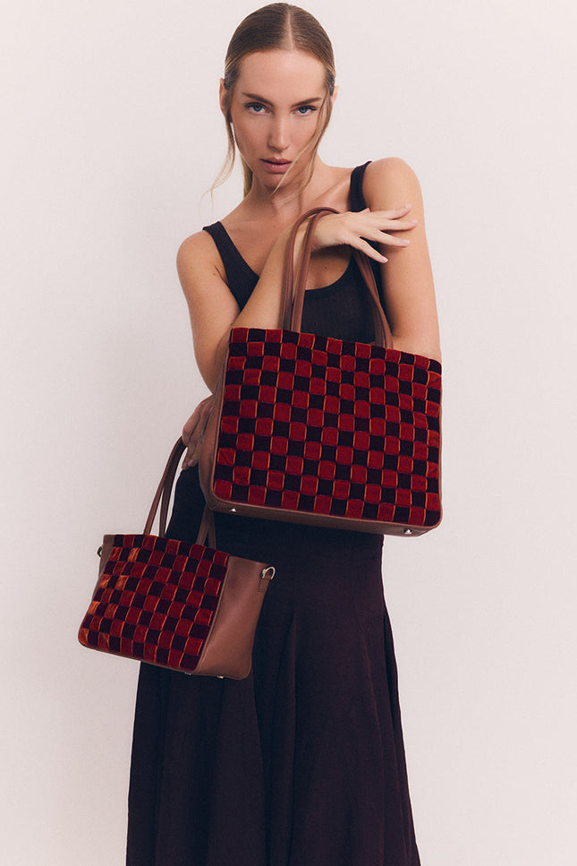 Velvet Atelier | Street - Cristina