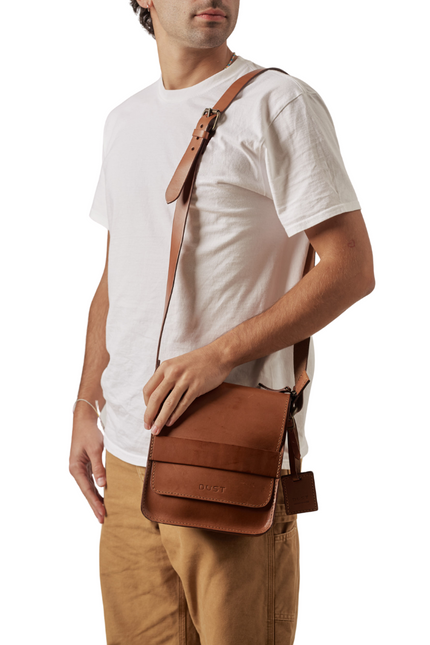 The Dust Company | Shoulder bag Messenger Mod 114 brown