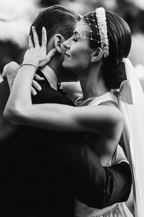 Eva Oherjus I Blanca Pearl Crown with Pearl or Crystal Veil