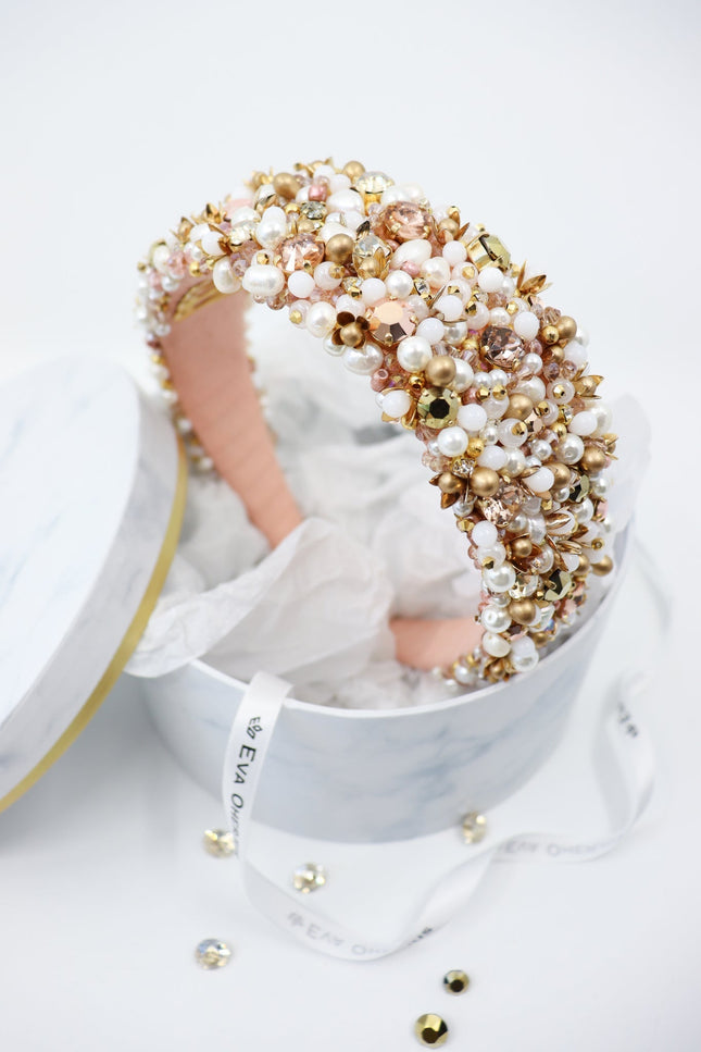 Eva Oherjus I Peach Blush Crown