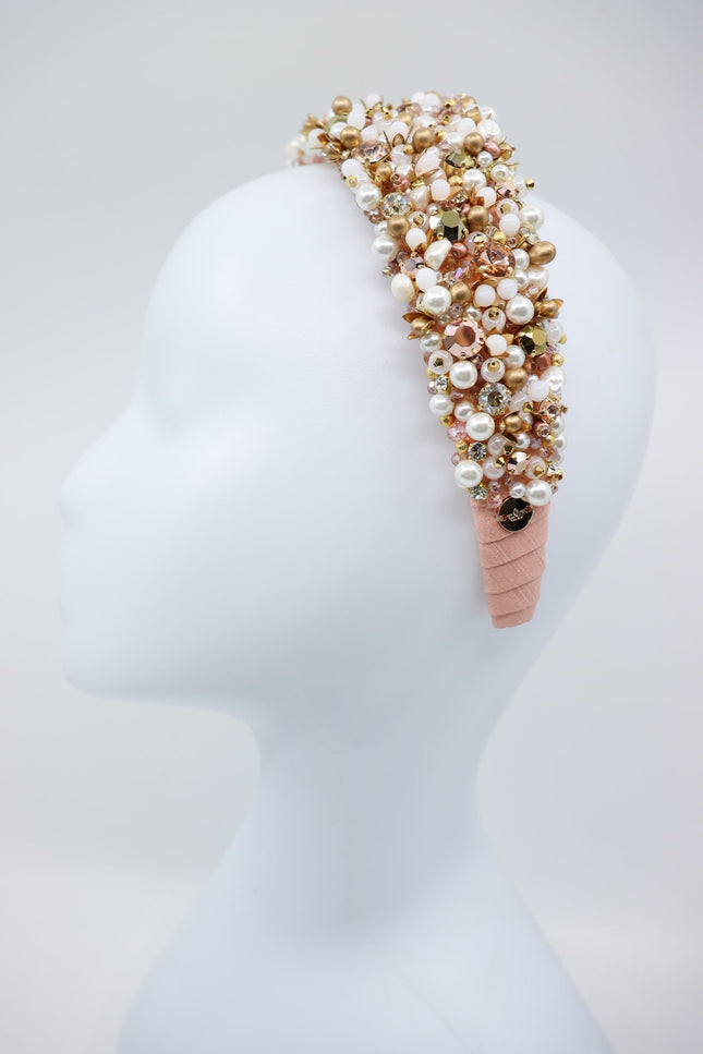 Eva Oherjus I Peach Blush Crown