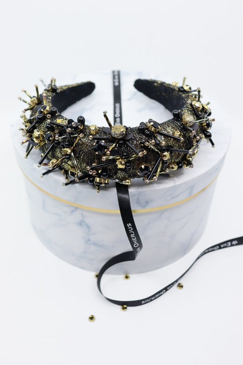 Eva Oherjus I Aurum Noir Crown