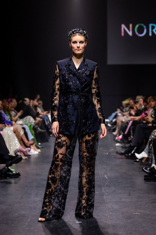 Eva Oherjus I Valencia Crown