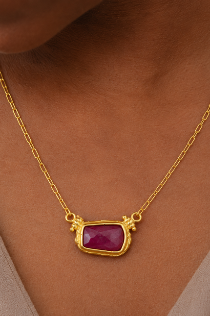 Arvino | Ruby Reflections Necklace