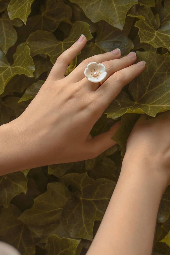 Poporcelain | Snow-White Plum Blossom Ring