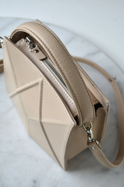 Gerda Retter Design | Facet Crossbody bag with handle
