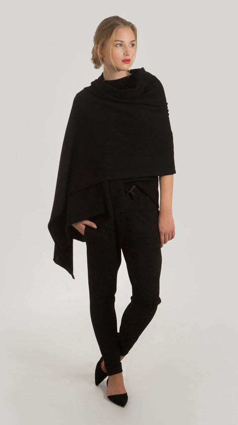 Krista Elsta I Black cashmere scarf KIM