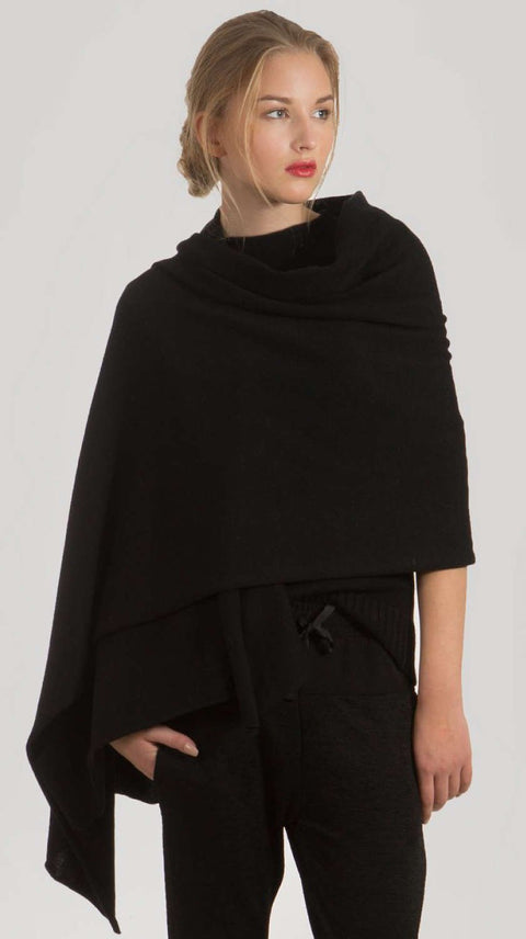Krista Elsta I Black cashmere scarf KIM