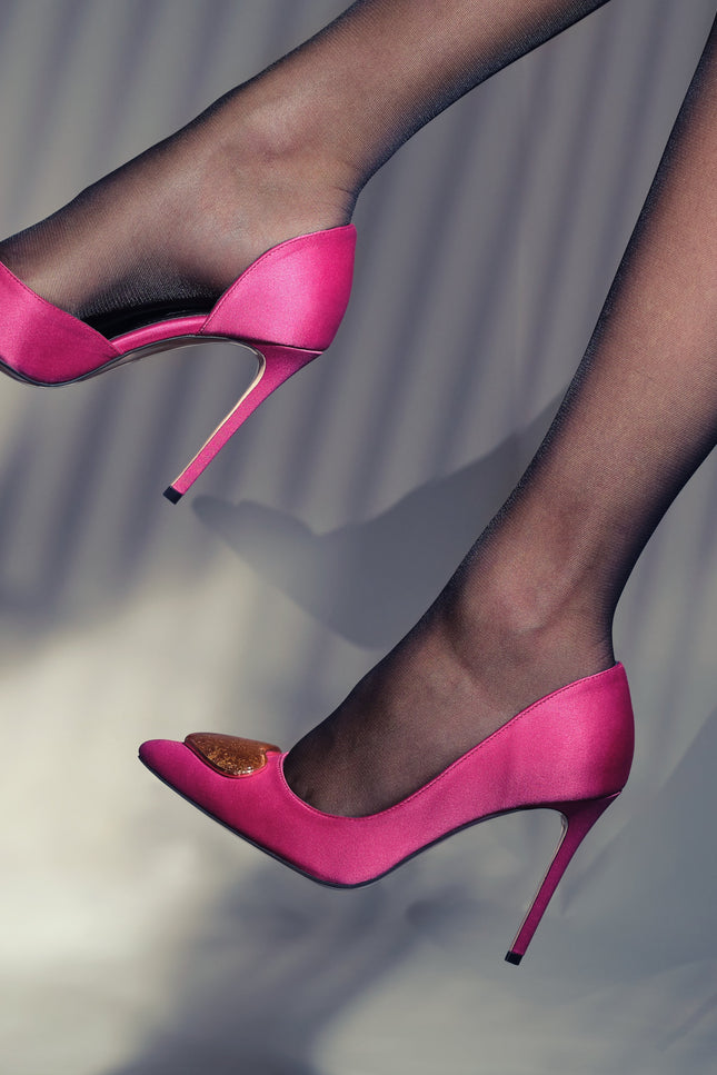 fuchsia satin stilettos 10 cm with gold glass hearts profile artistic