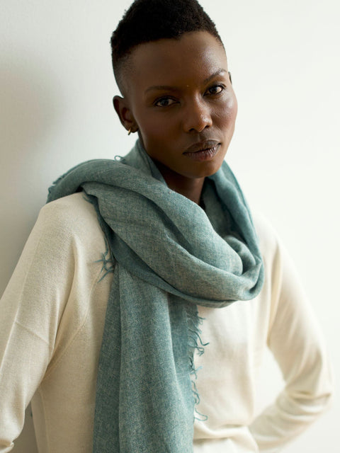 Bel Cashmere | Fular de cashmere fino con flecos verde