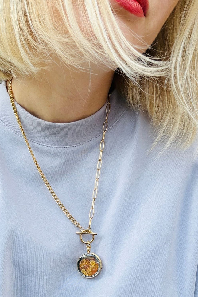 My Little Nature I Handmade Gold Plated Necklace With Genuine Amber Stones & Magnifying Glass – Symbolic Jewelry