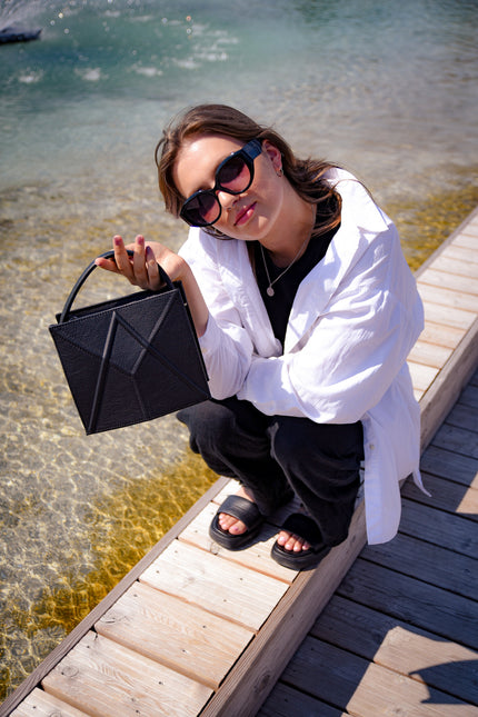 Gerda Retter Design | Facet Crossbody bag with handle