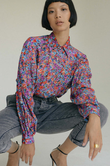State Of Georgia I THE PIRATE BUTTON UP SHIRT - FLORAL EXPLOSION RASPBERRY