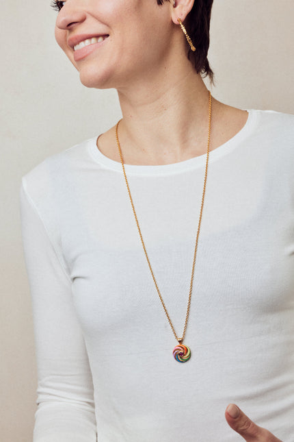 Après Youth I Catherine Spinning Enamel Necklace