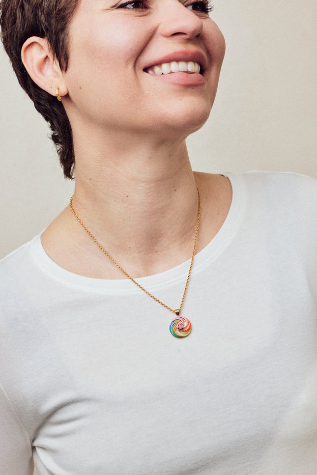 Après Youth I Catherine Spinning Enamel Necklace