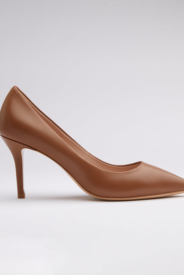 Icy Wong | Caramel Calfskin Pumps