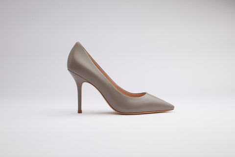 Icy Wong | Etain Grey Pumps