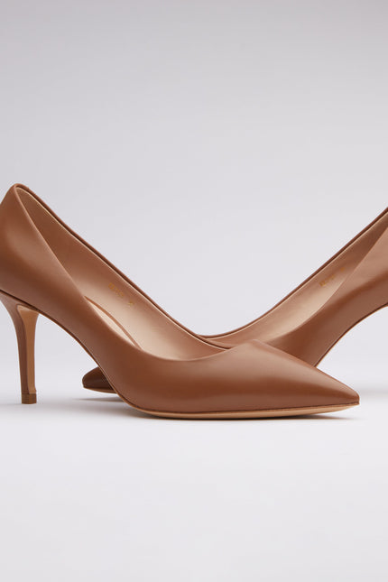 Icy Wong | Caramel Calfskin Pumps