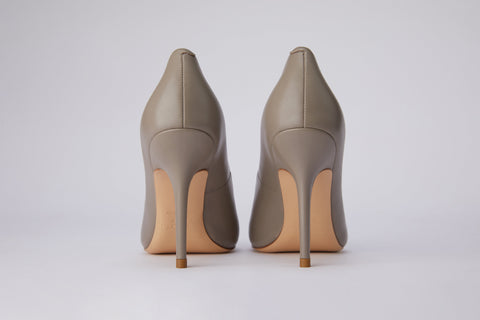 Icy Wong | Etain Grey Pumps