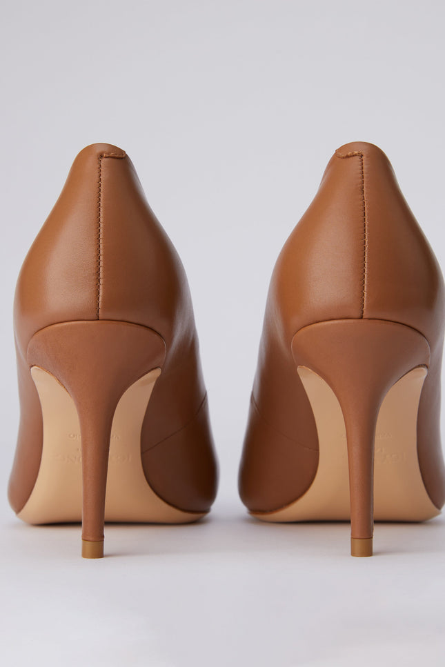 Icy Wong | Caramel Calfskin Pumps