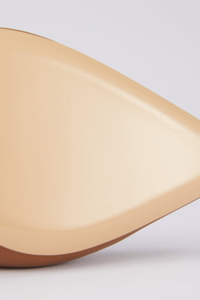 Icy Wong | Caramel Calfskin Pumps