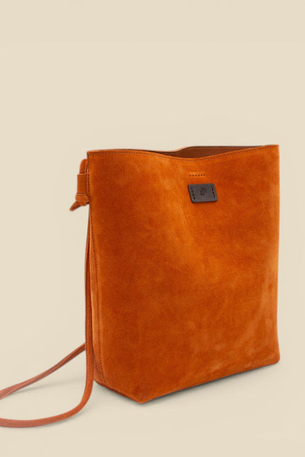 bolso de piel klamath naranja oxido foto estudio lateral