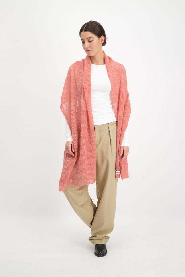 Alpaca Loca | Knitted Scarf Pink