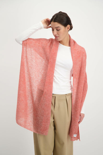 Alpaca Loca | Knitted Scarf Pink