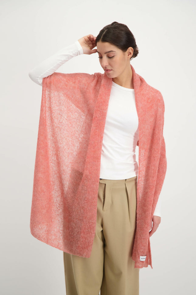Alpaca Loca | Knitted Scarf Pink