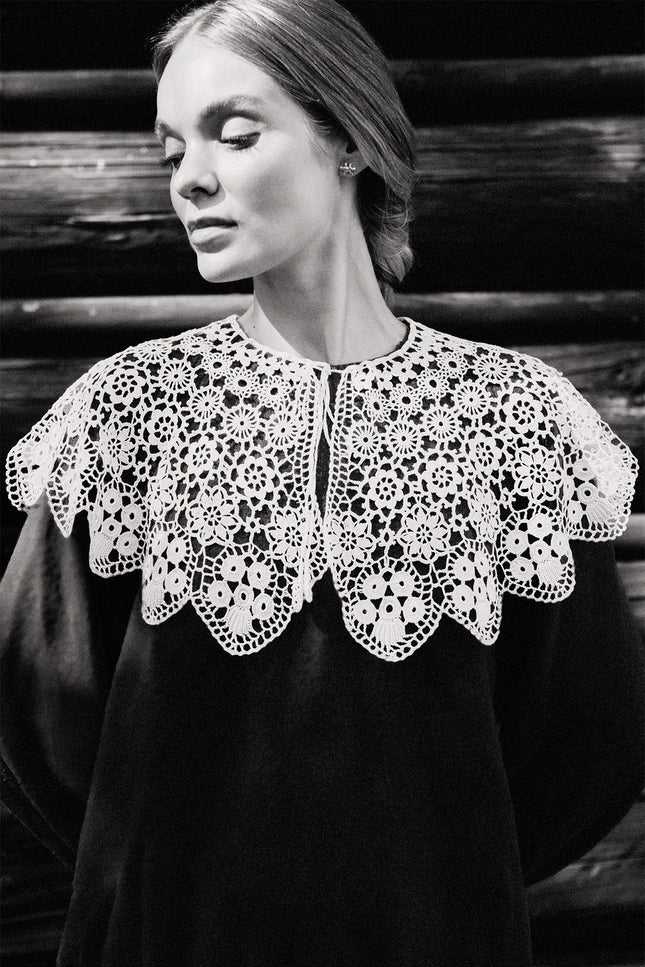 Pat Sege | Pelerynka collar