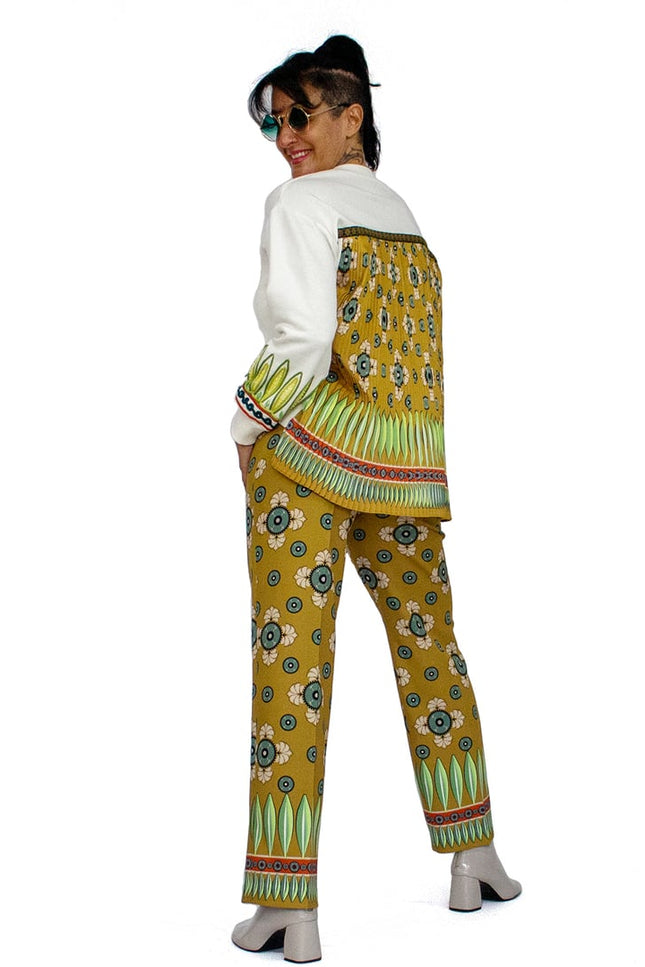 Lalipop Design | Off White Sweatshirt With Pleated Back And Embroidery Detail