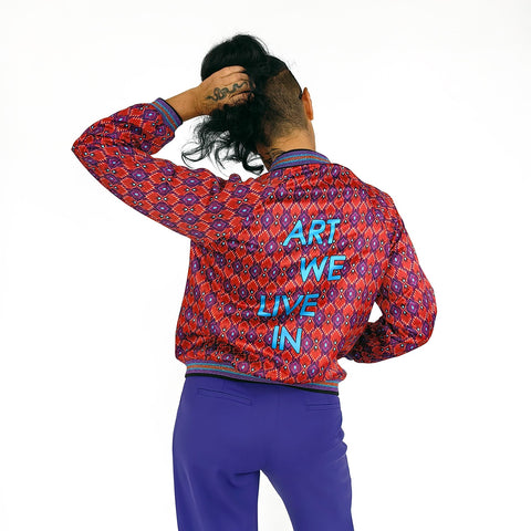 Lalipop Design | Satynowa bomberka z graficznym wzorem