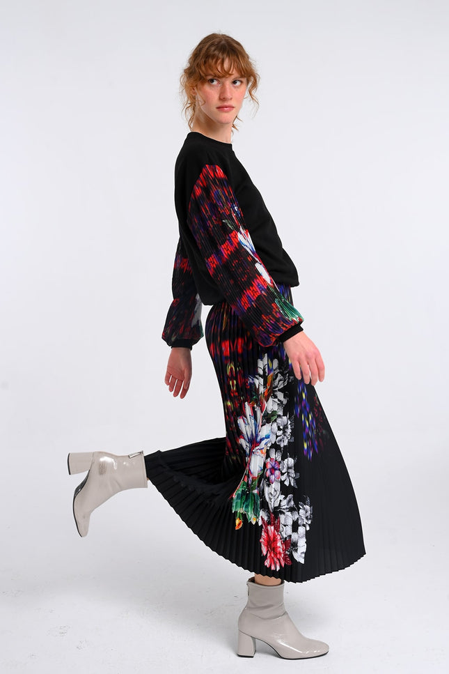 Lalipop Design | Sweatshirt with Printed Chiffon Pleated Sleeves
