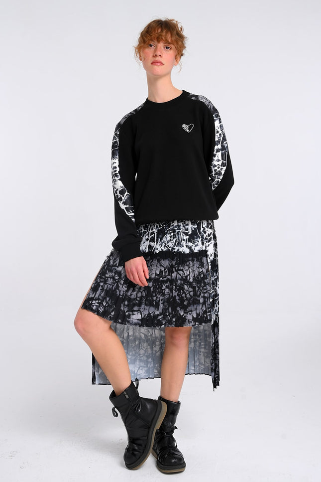 Lalipop Design | Heart Embellished Sweatshirt