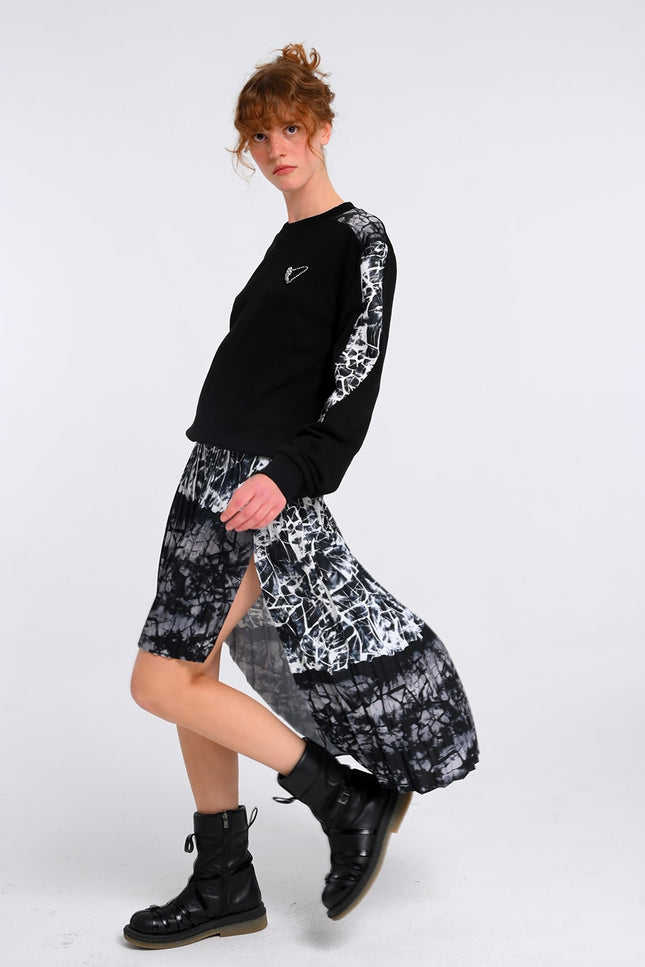 Lalipop Design | Heart Embellished Sweatshirt