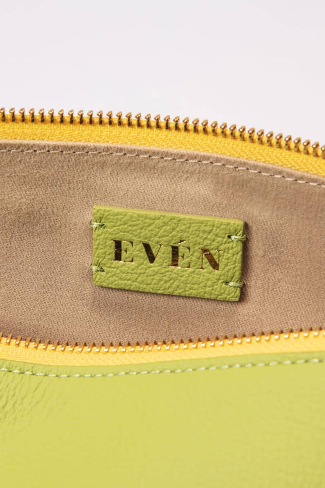 EVÉN I LEYZA Clutch - Light Green
