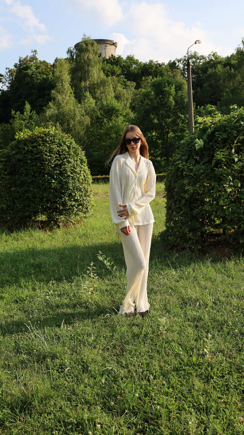 BÚDZIKO | AMELIA CREAMY PLEATED PANTS