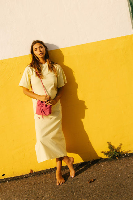 bolso de piel de ante mini dulse fucsia fotos fuerteventura