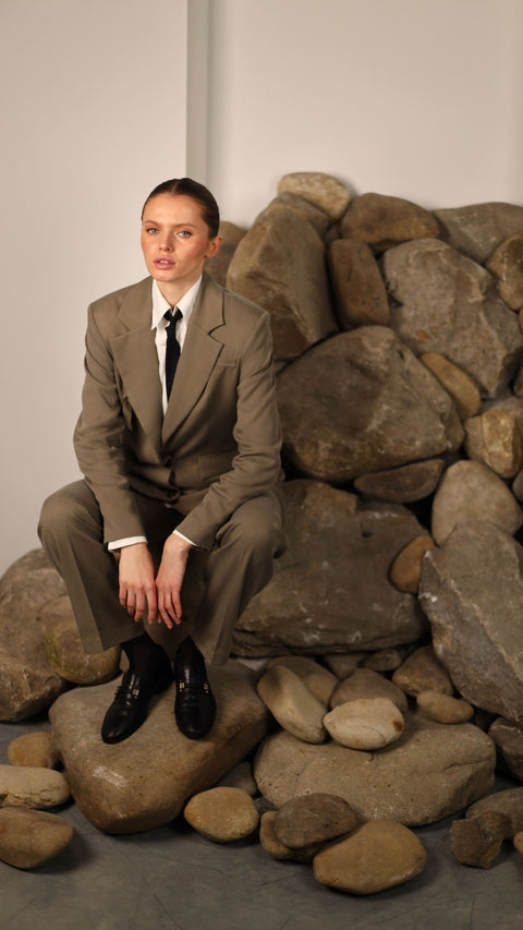 BÚDZIKO | MONICA BLAZER