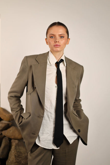 BÚDZIKO | MONICA BLAZER