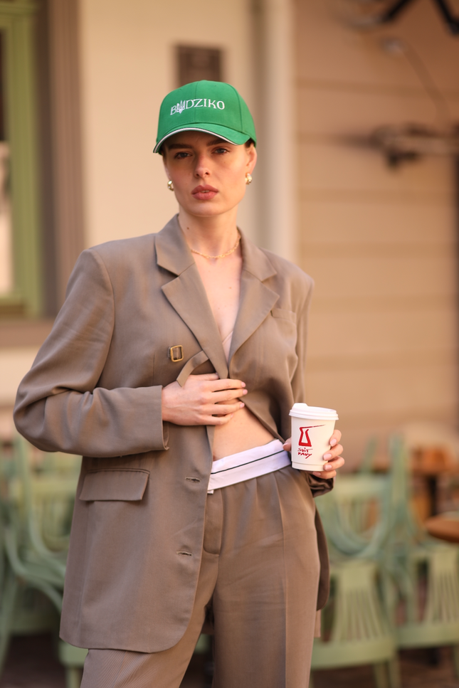 BÚDZIKO | MONICA BLAZER