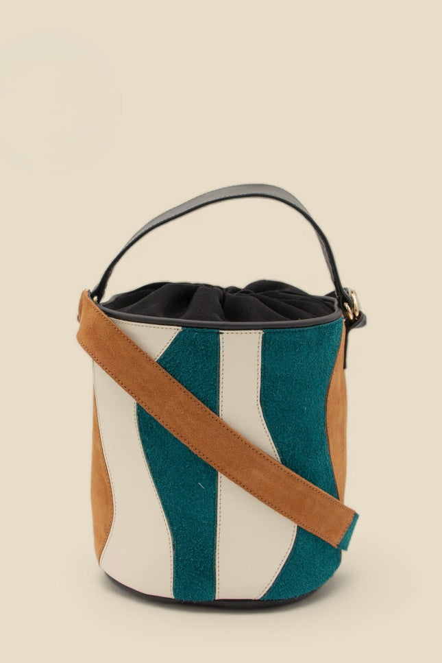 bolso de piel tambour organico esmeralda foto producto tira cruzada
