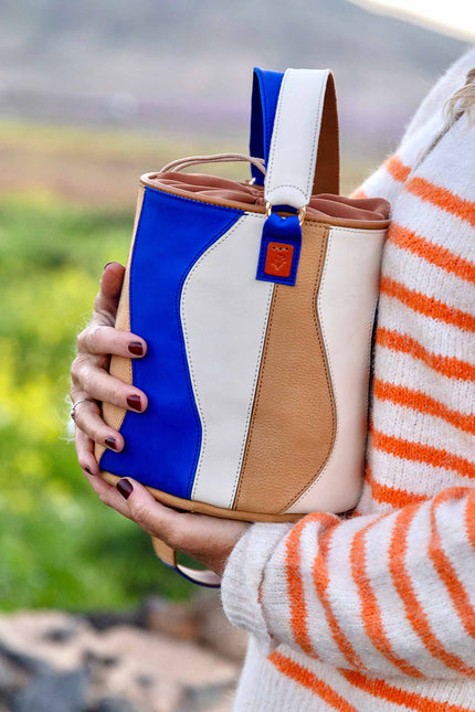 bolso de piel tambour organico indigo foto paisaje fuerteventura flores modelo