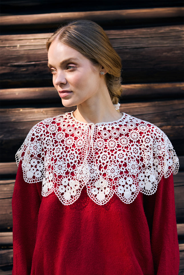 Pat Sege | Pelerynka collar