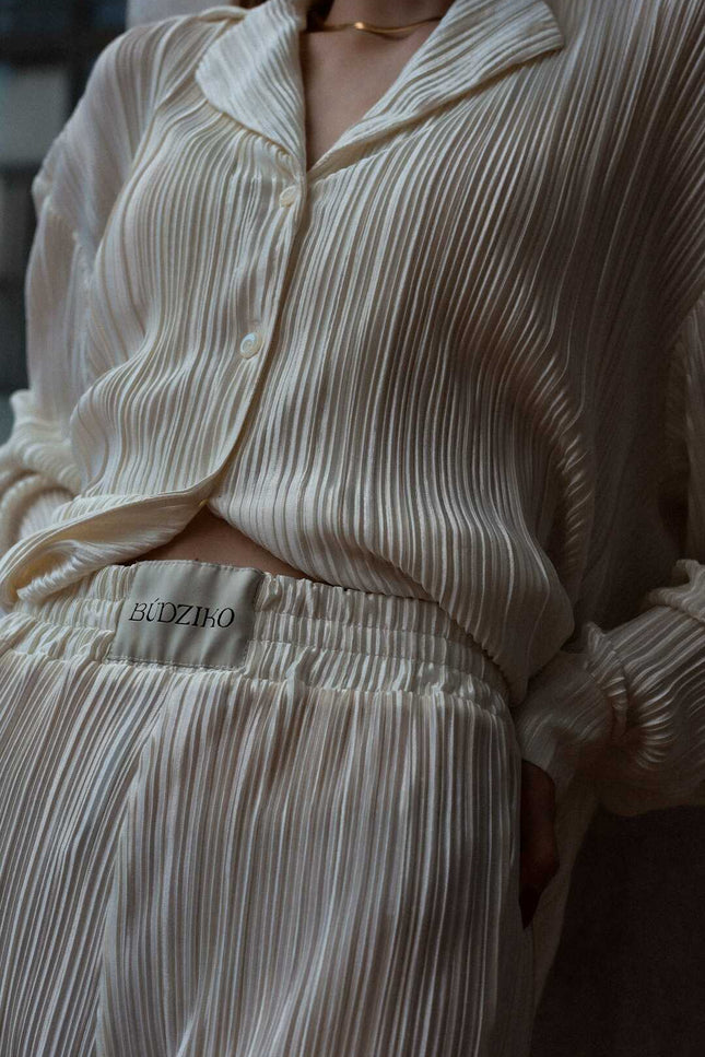 BÚDZIKO | AMELIA CREAMY PLEATED PANTS