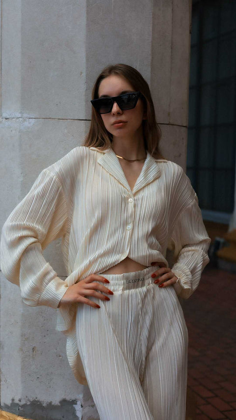 BÚDZIKO | AMELIA CREAMY PLEATED PANTS