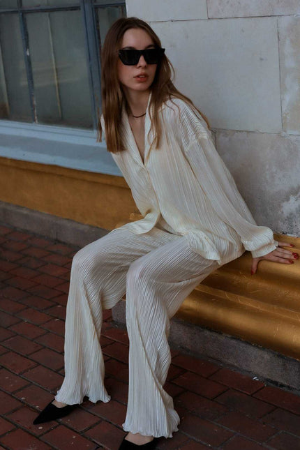 BÚDZIKO | AMELIA CREAMY PLEATED PANTS