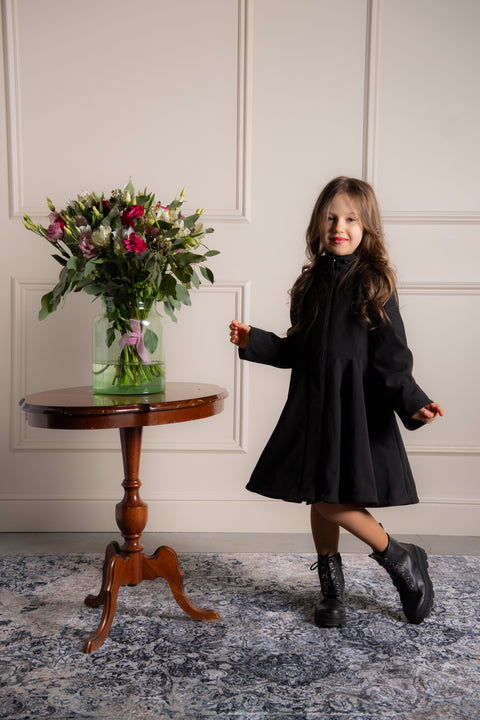waterproof girl's coat in black color
