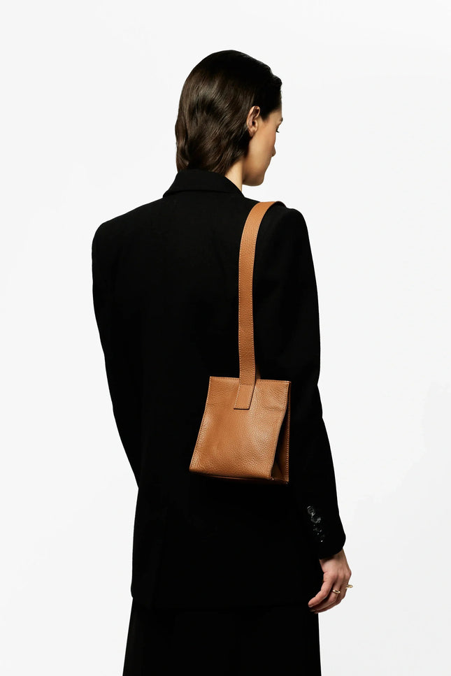 Redem Milano | Middlemist Quercia