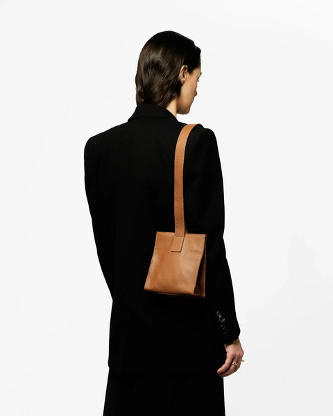 Redem Milano | Middlemist Quercia